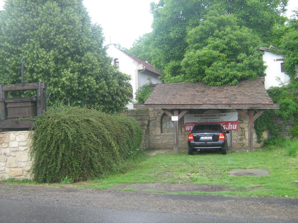 Myrtus Pince és Vendégház Tarcal Exterior foto